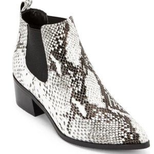 NIB BLONDO Emelia Waterproof Chelsea Snakeskin Print Bootie 7M